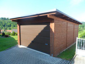 Carport mit Sektionaltor_2