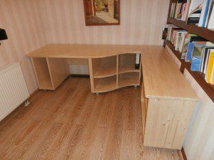 Schreibtischkombination Fichte massiv endbehalndelt_1